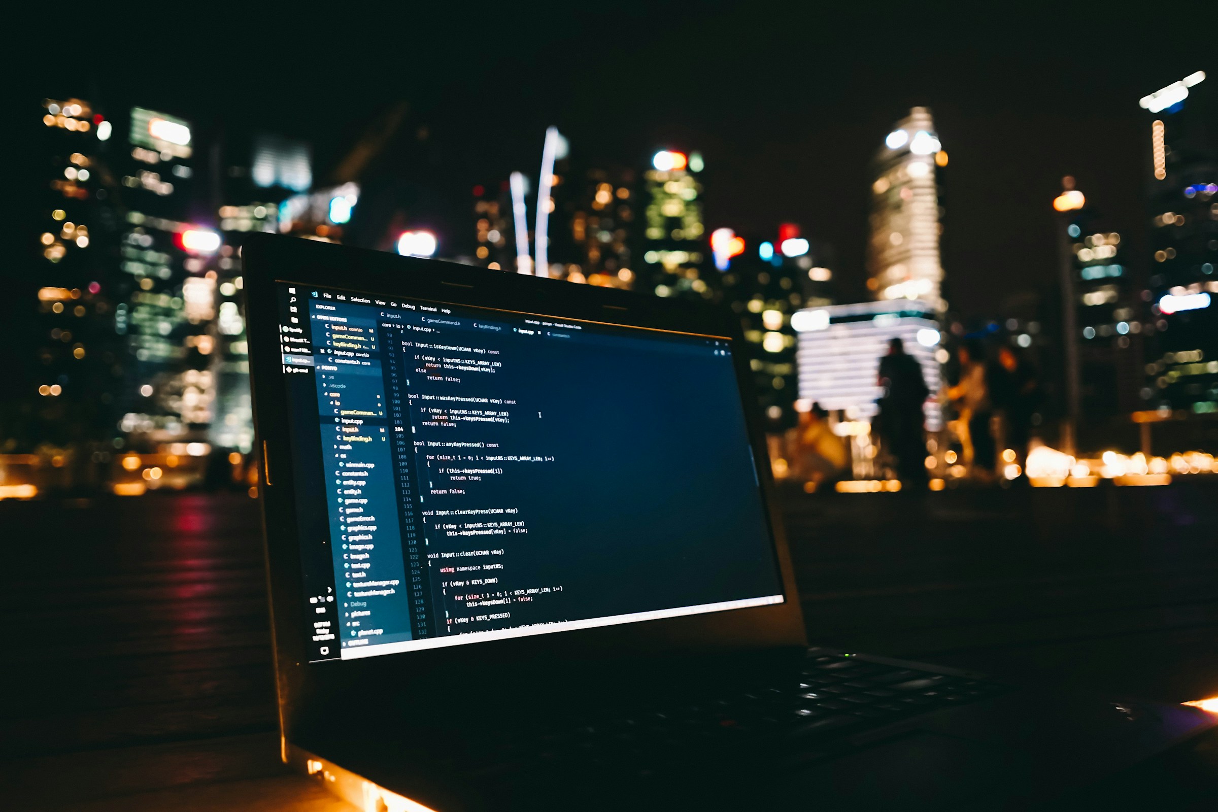 https://unsplash.com/photos/black-laptop-computer-displaying-blue-screen-NPlv2pkYoUA?utm_content=creditShareLink&utm_medium=referral&utm_source=unsplash zdjęcie